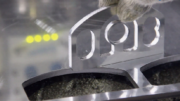 Nejlepší vláknový laserový řezací stroj v roce 2021 | Průvodce kupujícího