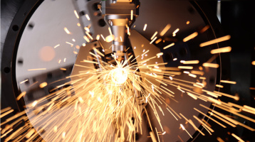 Komentář zákazníka: Osm laserových řezacích strojů TUBE, MP6012D